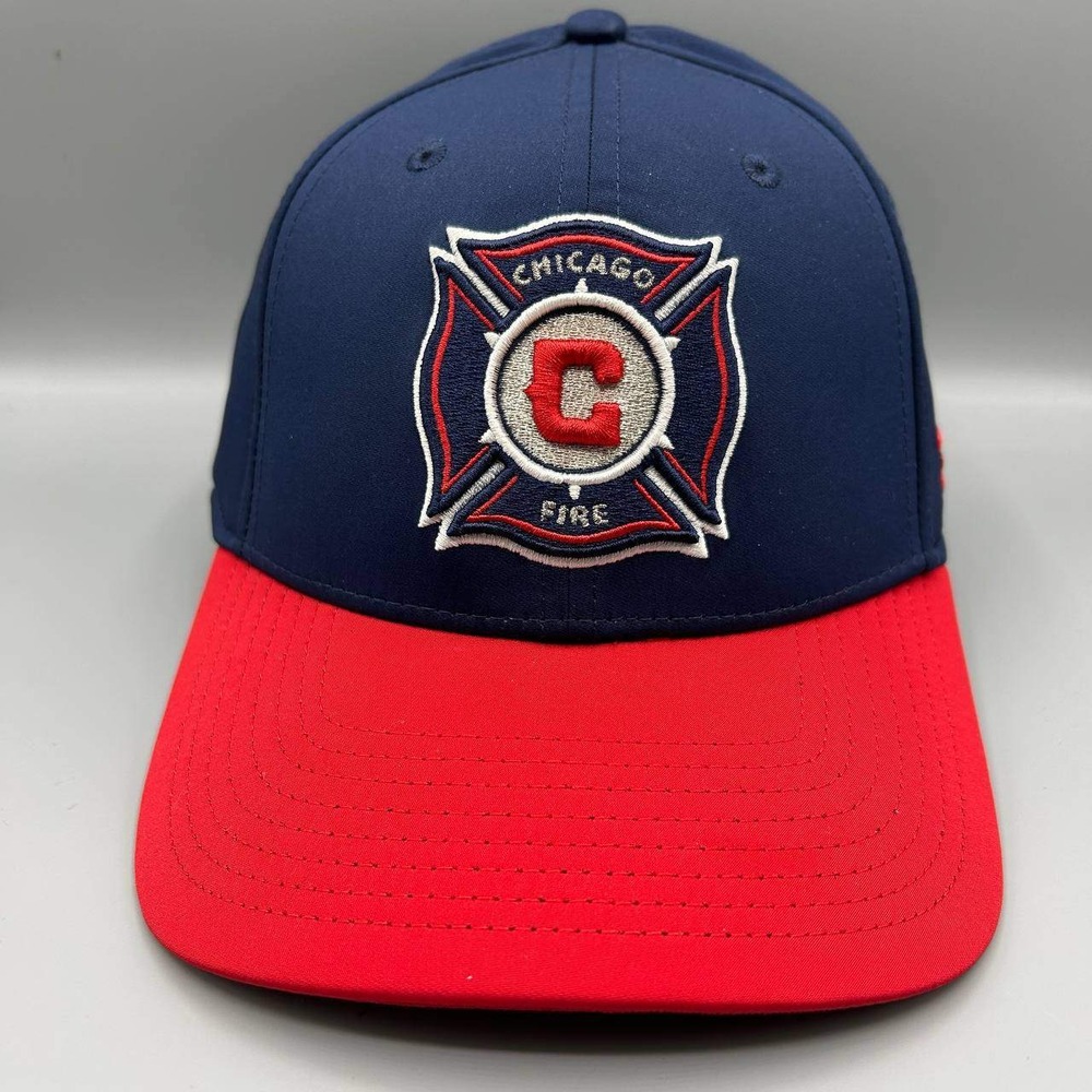 Chicago Fire Hat Men M-L Blue Red Embroidered Fanatics Stretch Fitted Cap New